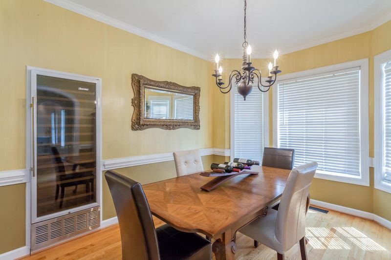 6908 Field Hill Rd, Raleigh, NC 27603