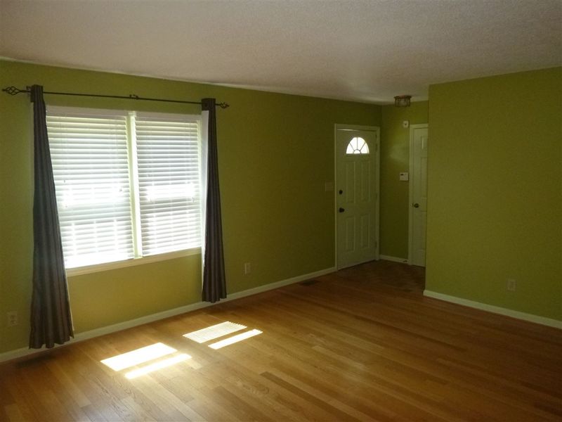 6908 Glendower Rd, Raleigh, NC 27613