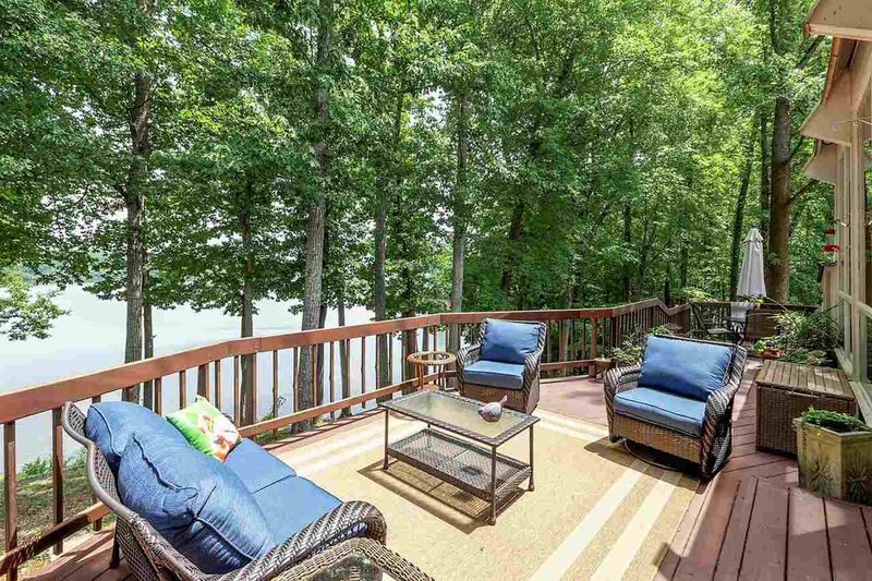 6908 Mere View Ct, Raleigh, NC 27606
