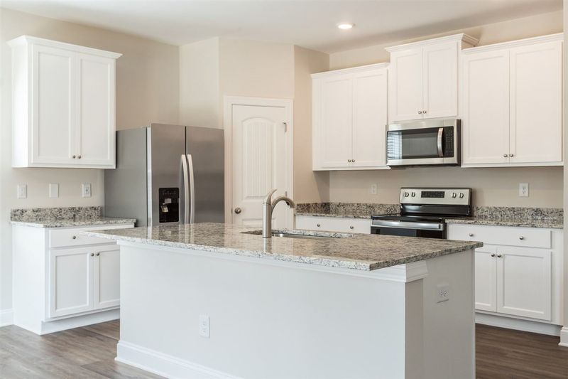 6908 Vanover Dr, Raleigh, NC 27604