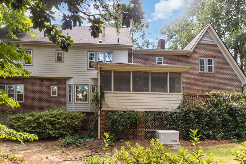 6909 Brook Ridge Ct, Raleigh, NC 27615