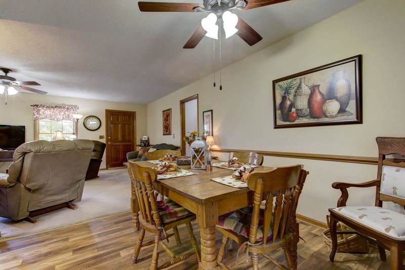 6909 Christian Light Rd, Fuquay Varina, NC 27526