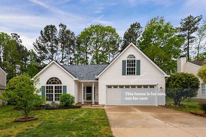 6909 Dawnalia Ct, Raleigh, NC 27617