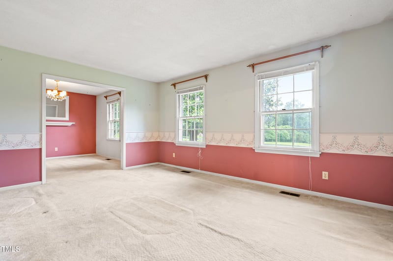 6909 Hickory Dr, Raleigh, NC 27603