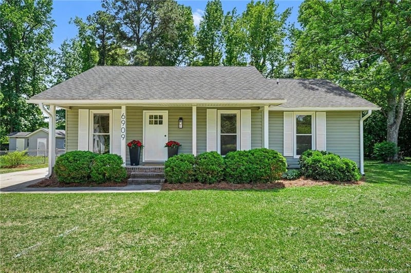 6909 Media Dr, Fayetteville, NC 28314