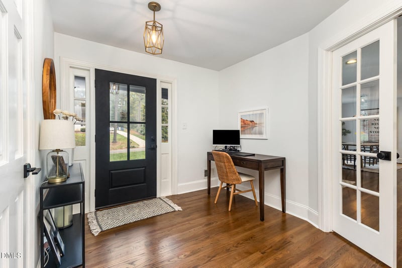 6909 Woodmere Dr, Raleigh, NC 27612