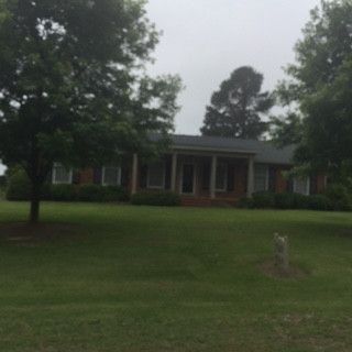 691 N Dunn St, Angier, NC 27501