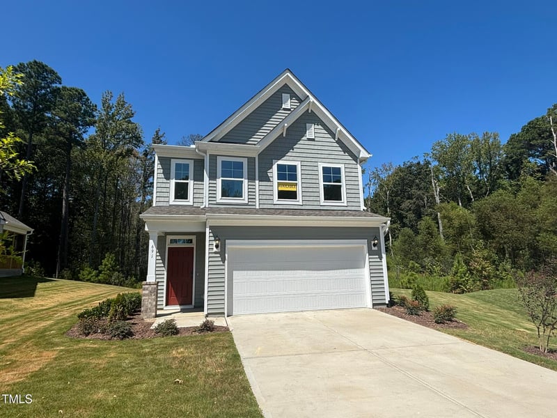 691 Highview Dr, Benson, NC 27504
