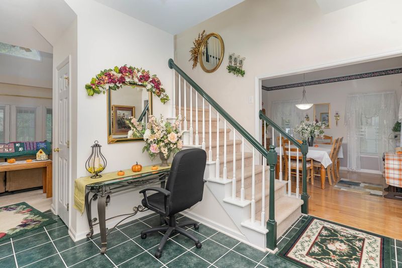 6913 Pinnacle Ridge Rd, Raleigh, NC 27603