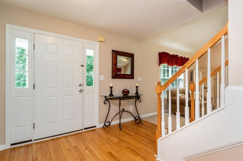 6913 Stevens Oaks Dr, Garner, NC 27529