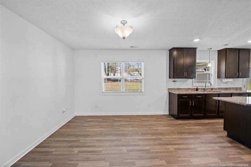 6915 Wickersham Rd, Fayetteville, NC 28314