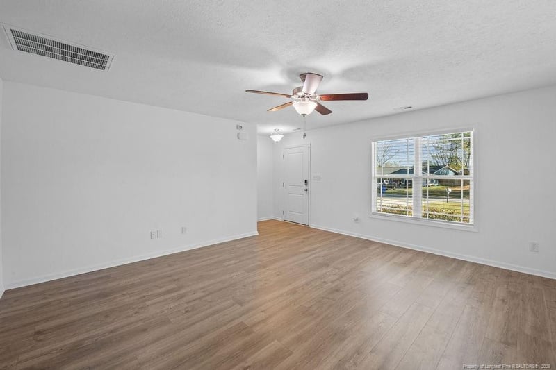 6915 Wickersham Rd, Fayetteville, NC 28314