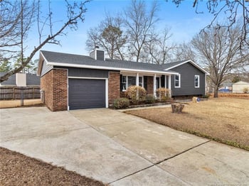 6916 Calamar Dr, Fayetteville, NC 28314