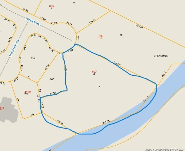 692 Rehder Dr, Fayetteville, NC 28306