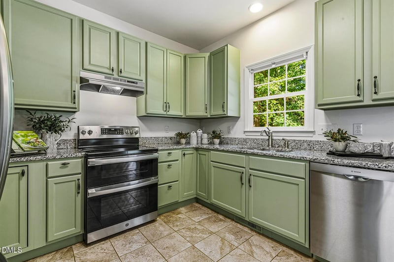 6920 Lamarsh Ct, Raleigh, NC 27617