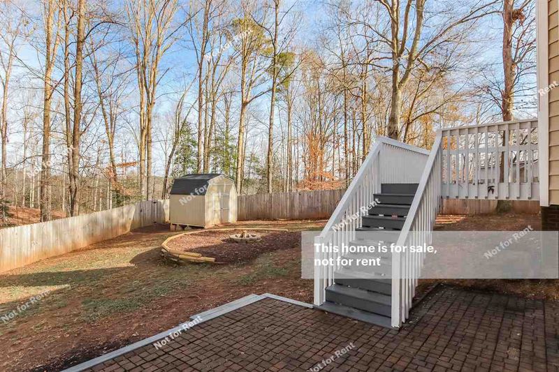 6920 Longridge Dr, Raleigh, NC 27603