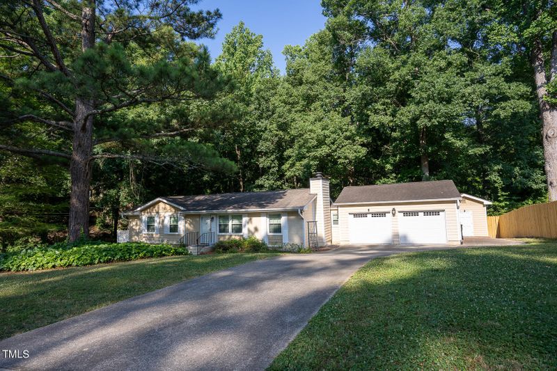 6921 Norton Ln, Raleigh, NC 27616