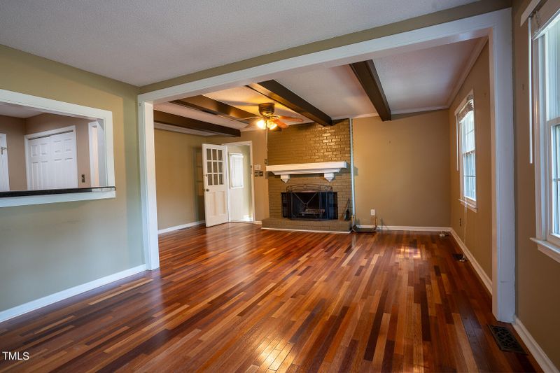 6921 Norton Ln, Raleigh, NC 27616