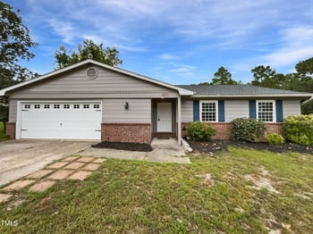 6921 Timbercroft Ln, Fayetteville, NC 28314