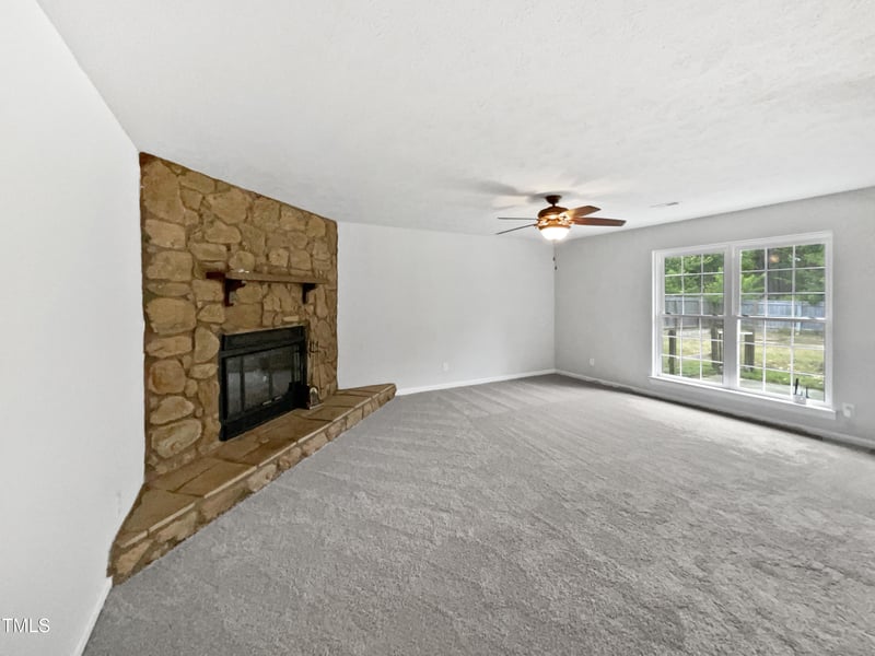 6921 Timbercroft Ln, Fayetteville, NC 28314