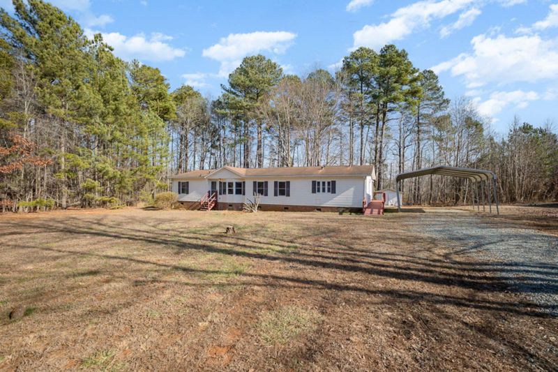 6922 Big Woods Rd, Graham, NC 27253