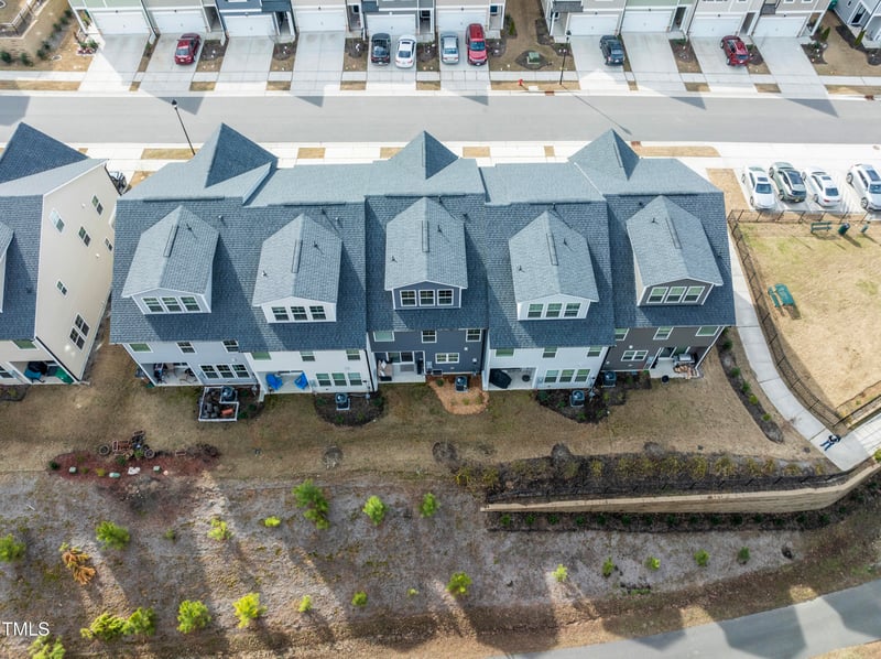 6922 Doddridge Ln, Cary, NC 27519