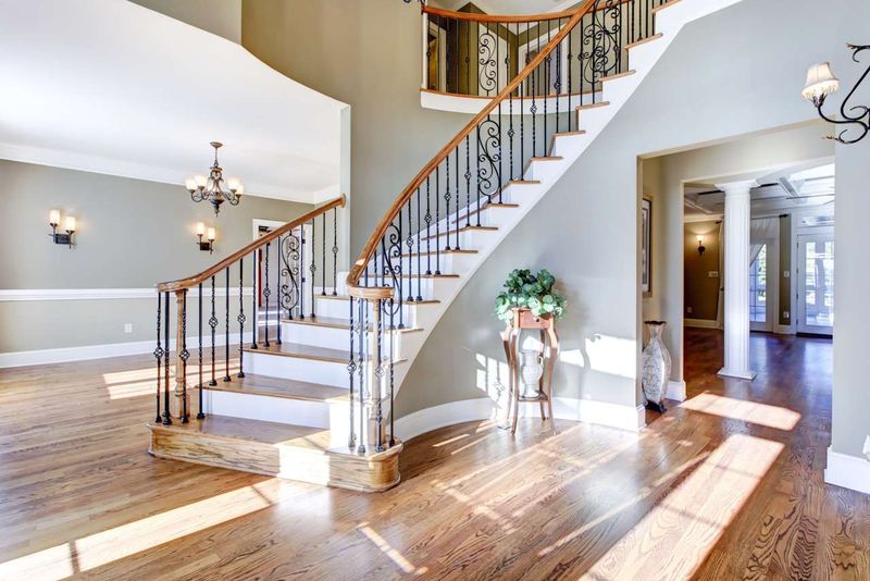 6924 Darcy Ln, Raleigh, NC 27606