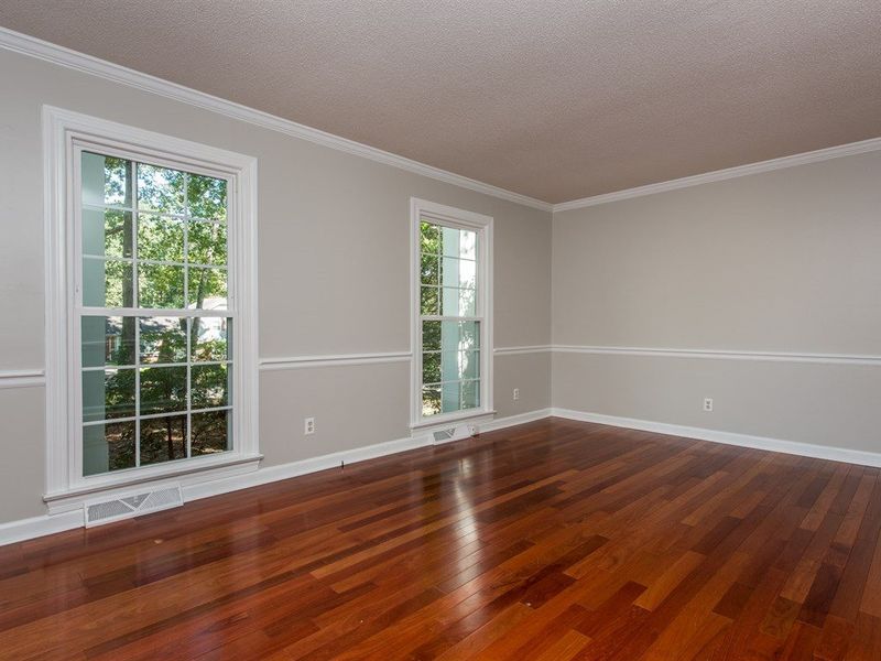 6925 Electra Dr, Raleigh, NC 27607