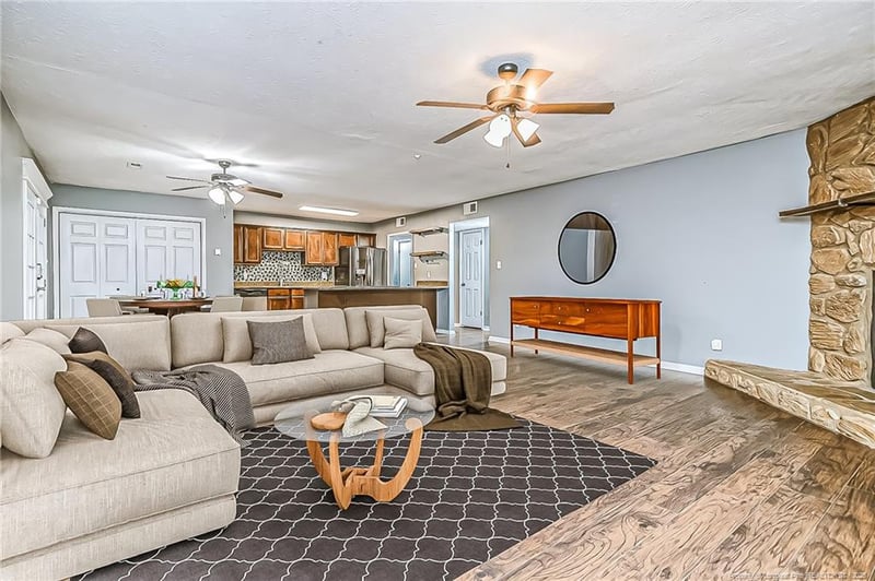 6925 Timbercroft Ln, Fayetteville, NC 28314