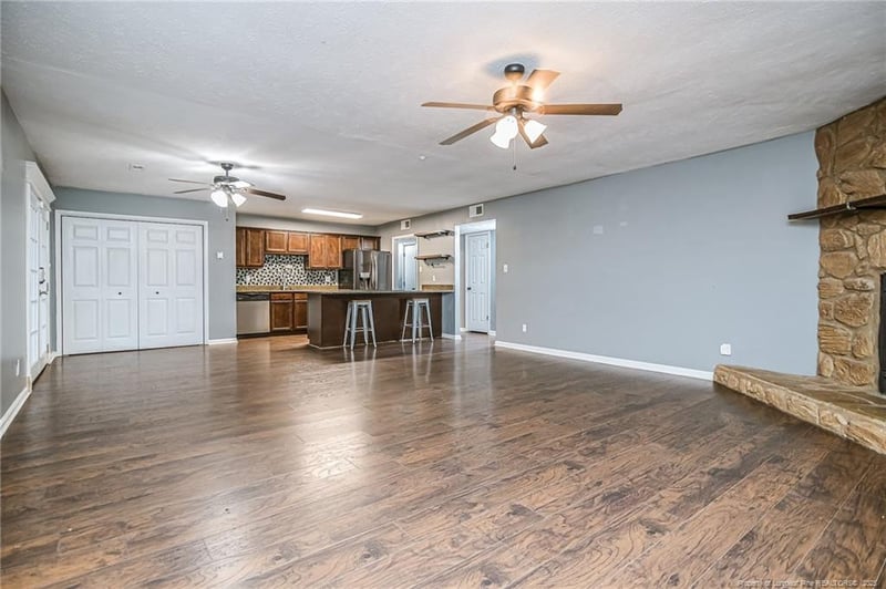 6925 Timbercroft Ln, Fayetteville, NC 28314