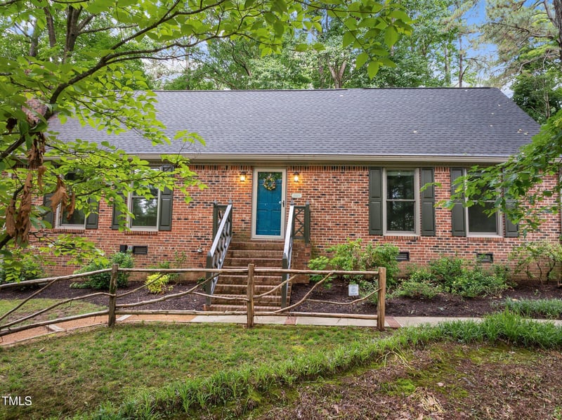 6925 Valley Lake Dr, Raleigh, NC 27612