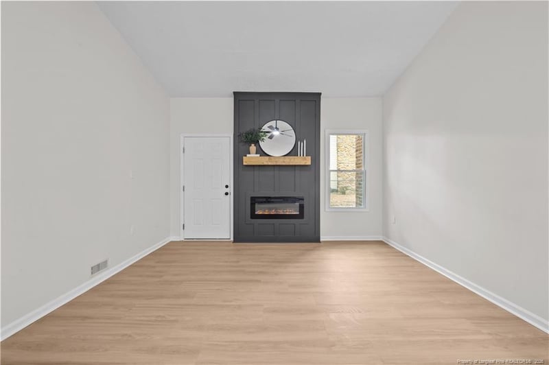 6926 Melbourne Dr, Fayetteville, NC 28314