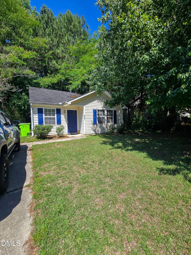 6927 Fox Haven Pl, Raleigh, NC 27616