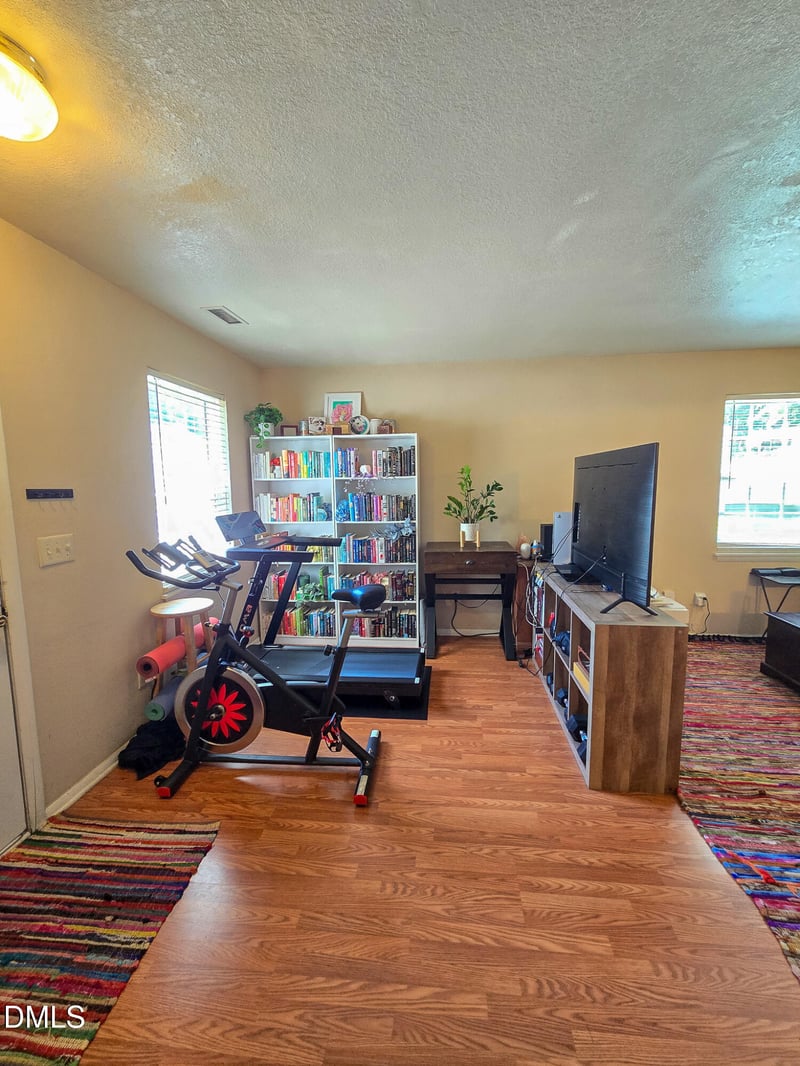 6927 Fox Haven Pl, Raleigh, NC 27616