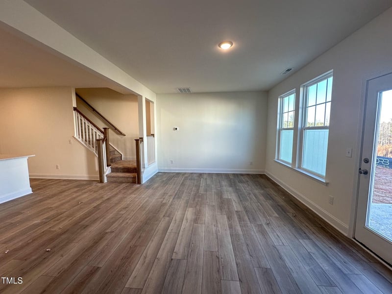 693 Leland Hill Cir, Zebulon, NC 27597