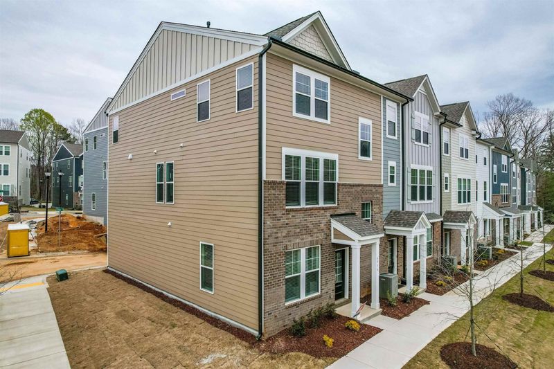 6936 Leesville Rd, Raleigh, NC 27613