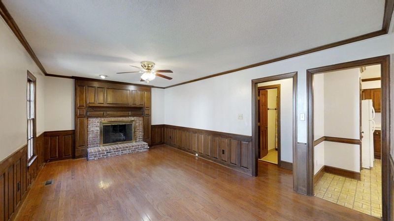 6937 Glendower Rd, Raleigh, NC 27613