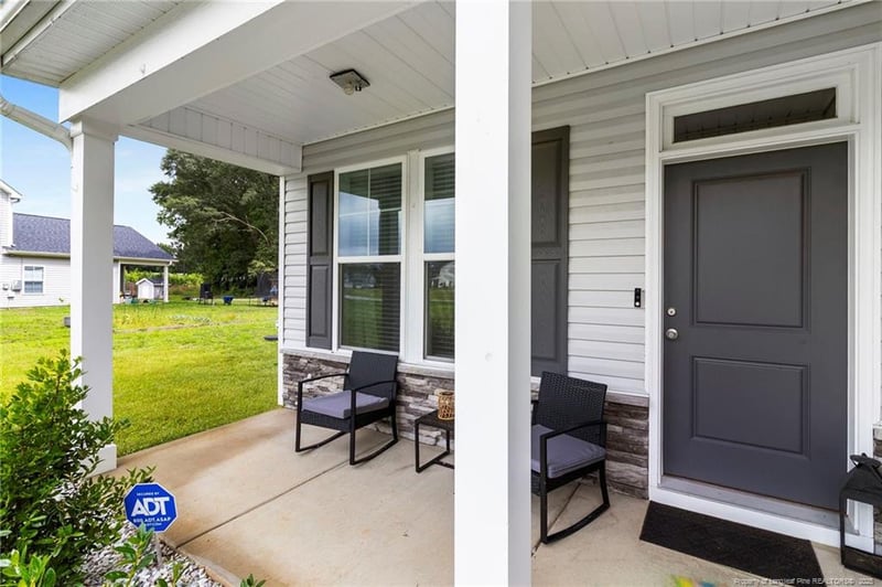 6939 Running Fox Rd, Hope Mills, NC 28348