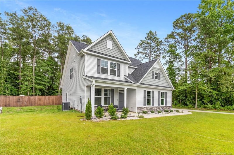 6939 Running Fox Rd, Hope Mills, NC 28348