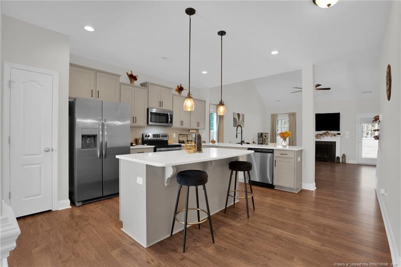 6939 Running Fox Rd, Hope Mills, NC 28348