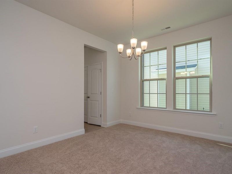 694 Heartpine Dr, Mebane, NC 27302