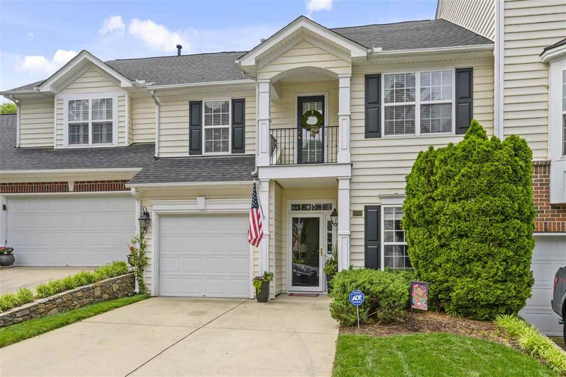 6943 Middleboro Dr, Raleigh, NC 27612