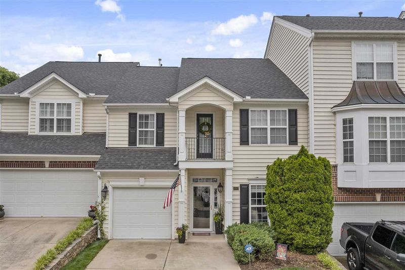 6943 Middleboro Dr, Raleigh, NC 27612