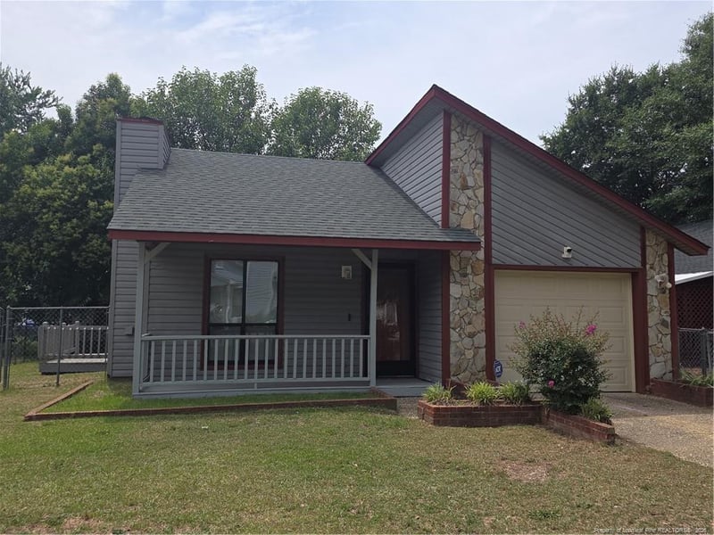 6943 Timberwood Dr, Fayetteville, NC 28314