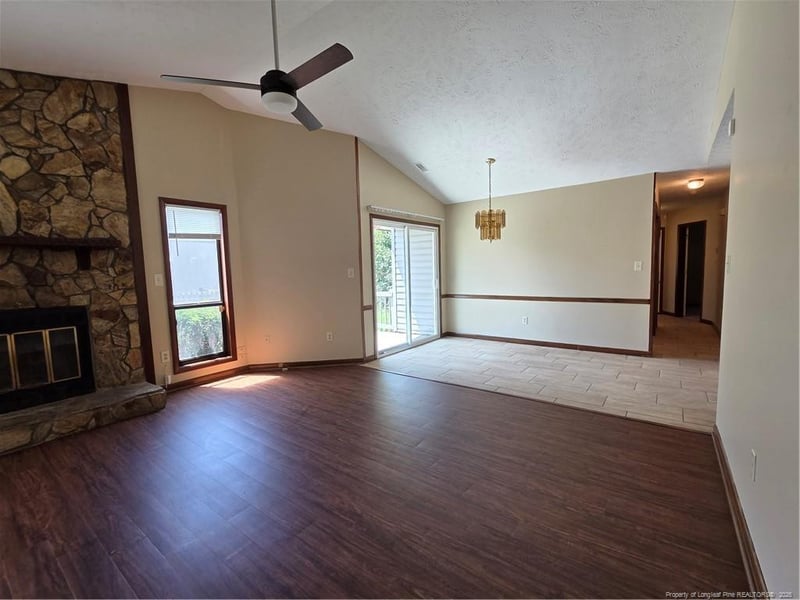 6943 Timberwood Dr, Fayetteville, NC 28314