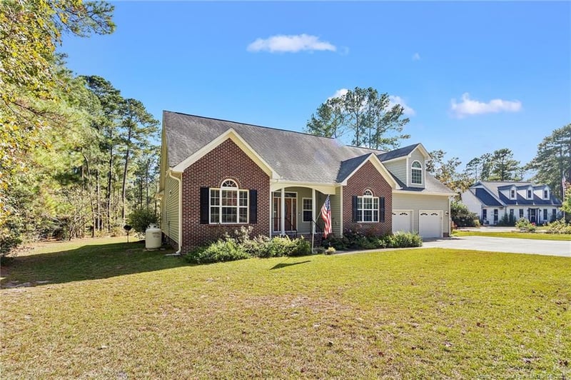 6944 Point East Dr, Fayetteville, NC 28306