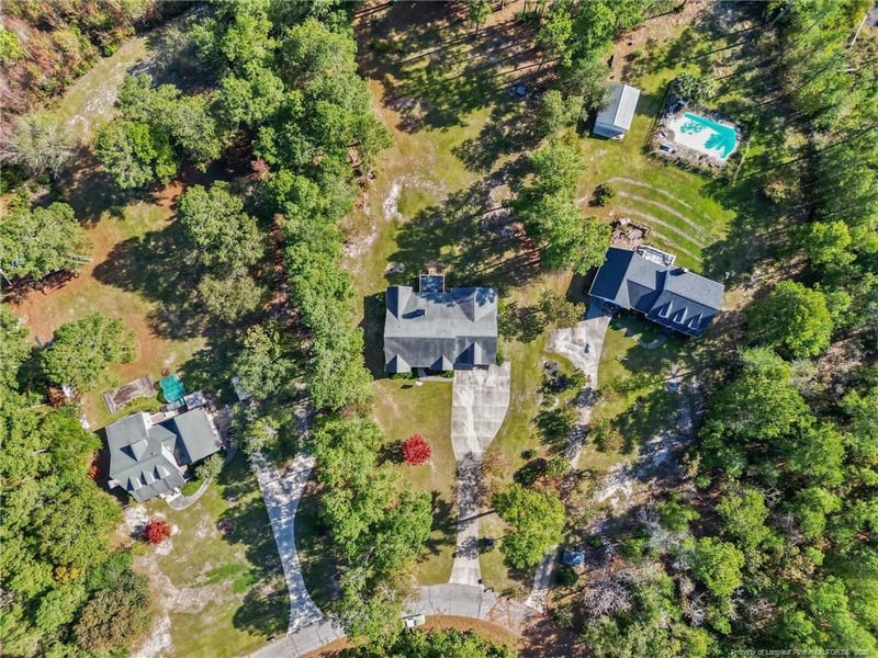 6944 Point East Dr, Fayetteville, NC 28306