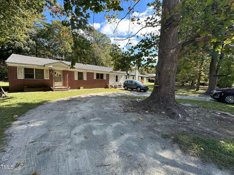 6948 Buffalo Rd, Selma, NC 27576