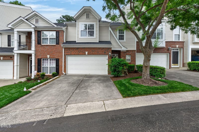 6950 Middleboro Dr, Raleigh, NC 27612