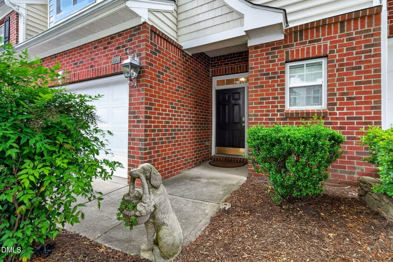 6950 Middleboro Dr, Raleigh, NC 27612